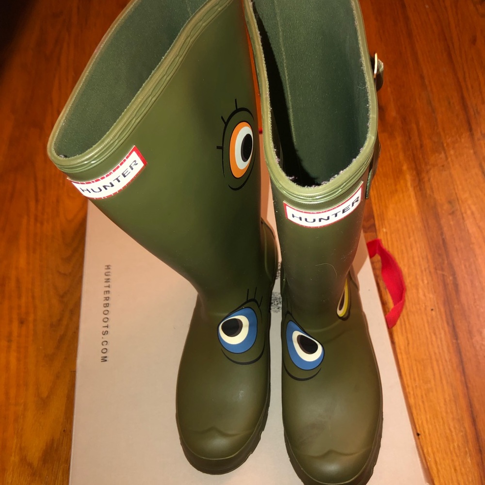 Hunt rain boots